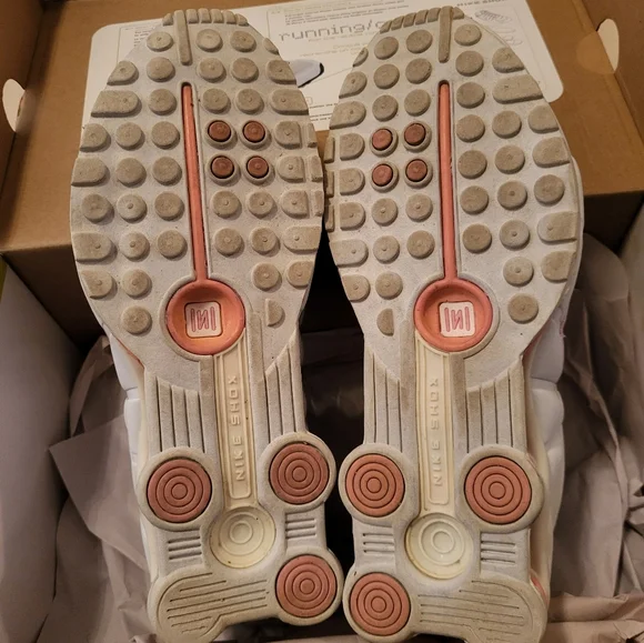 NIKE Shox R4 sz 7 - Picture 3 of 6